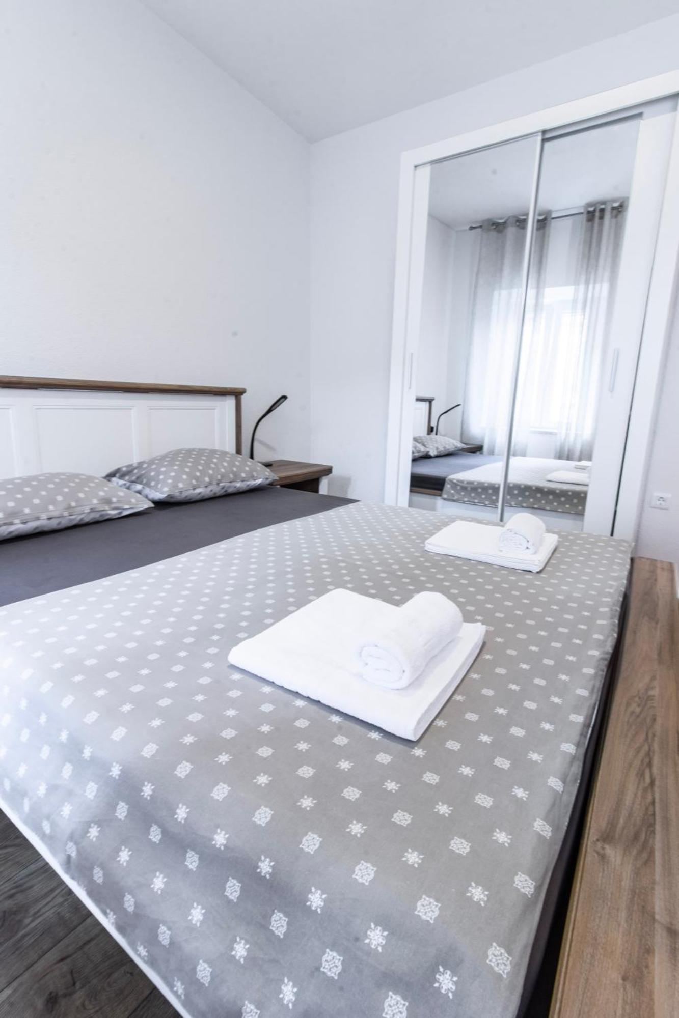 Apartments Florian Lopud Exterior foto